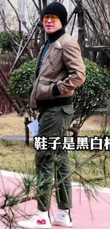 单色搭配 - 图3
